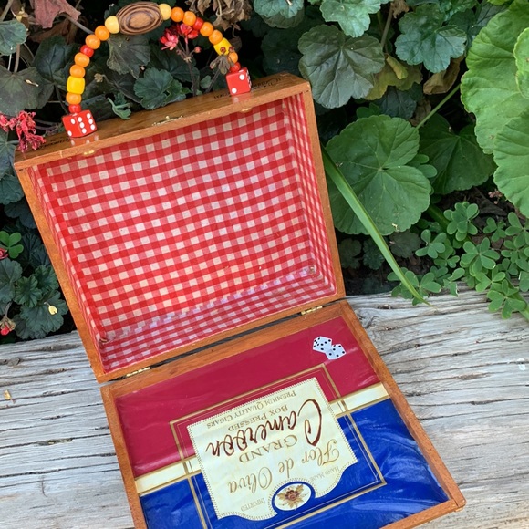 Vintage pinup girl rockabilly cigarbox purse - Picture 7 of 12